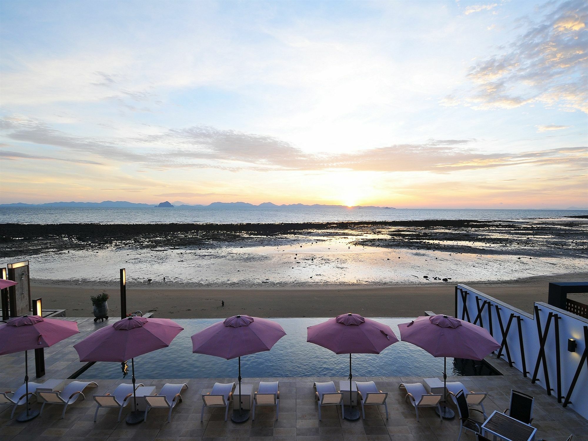Koh Sirey Byg Grand Sea View @ Siray Beach מראה חיצוני תמונה